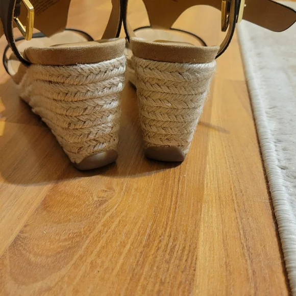 Kenneth Cole Reaction Card Wedge Size 8 - Picture 3 of 4